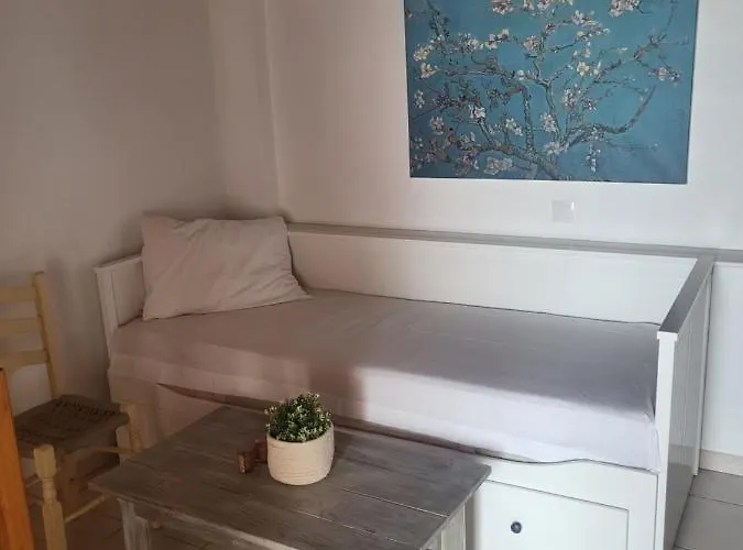 Hébergement de vacances Sunflower Maisonette With Attic Loutráki